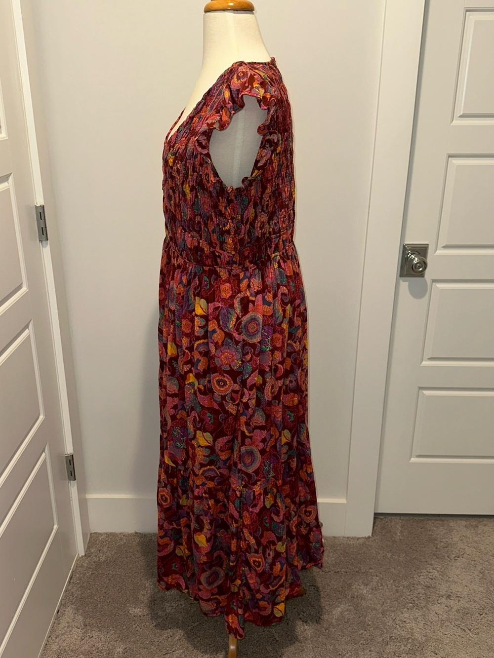 Anthropologie The Peregrine Smocked Floral V-Neck Ruffle Dress Wine Floral - Picture 8 of 13